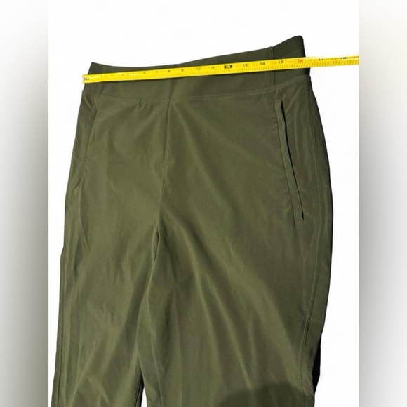 Athleta Olive Green Travel Trek Pants Womens 10 Lightweight Stretch NWOT - Picture 3 of 7